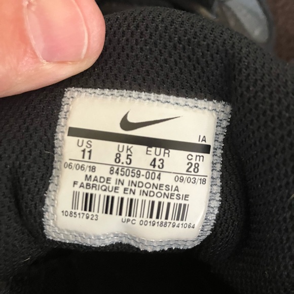 Nike Womens Md Runner 2 Mid Prem Hi Top Trainers 845059 Sneakers Shoes 004 - Picture 3 of 5